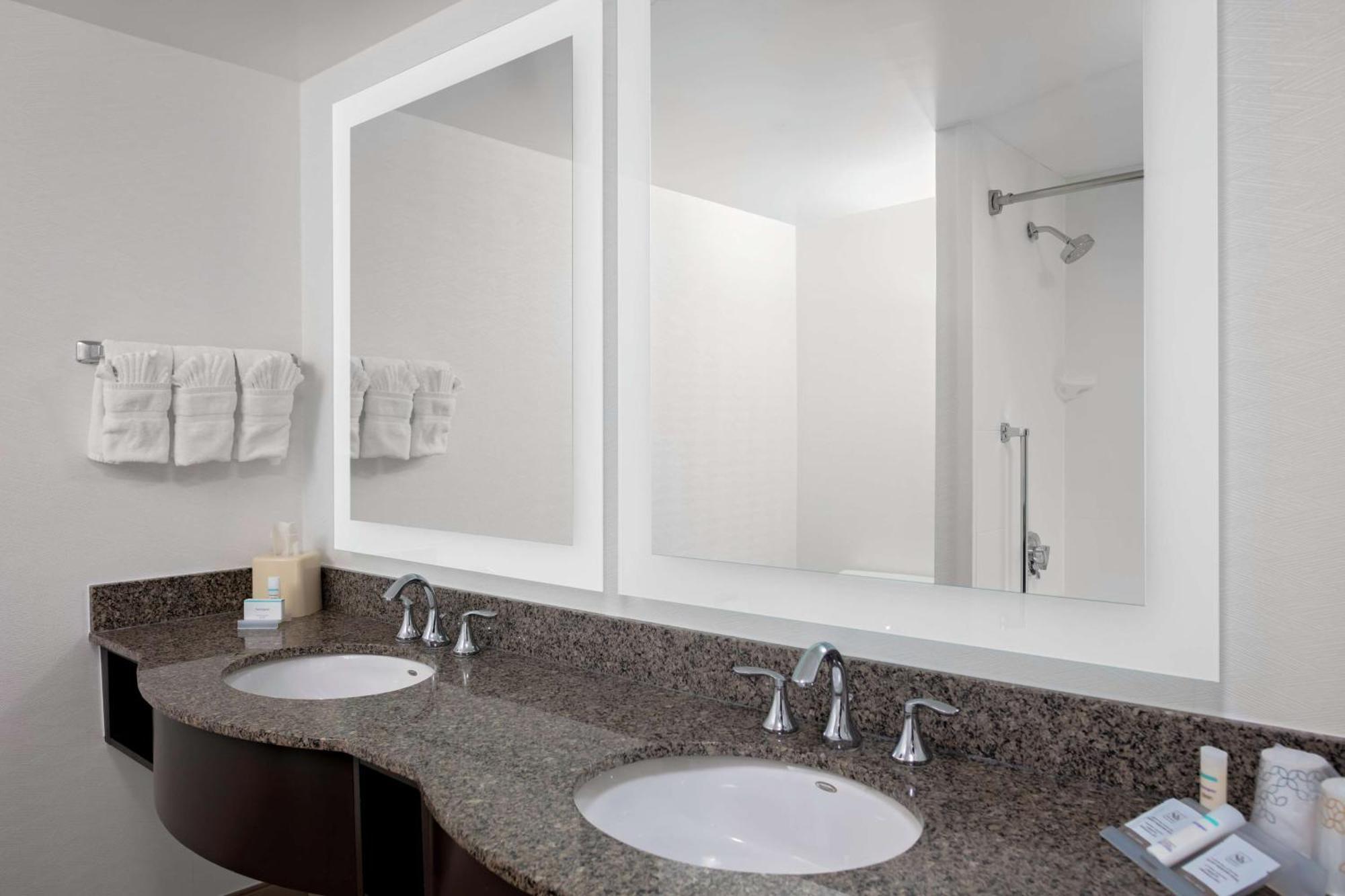 Hilton Garden Inn Atlanta Perimeter Center Dunwoody Bagian luar foto