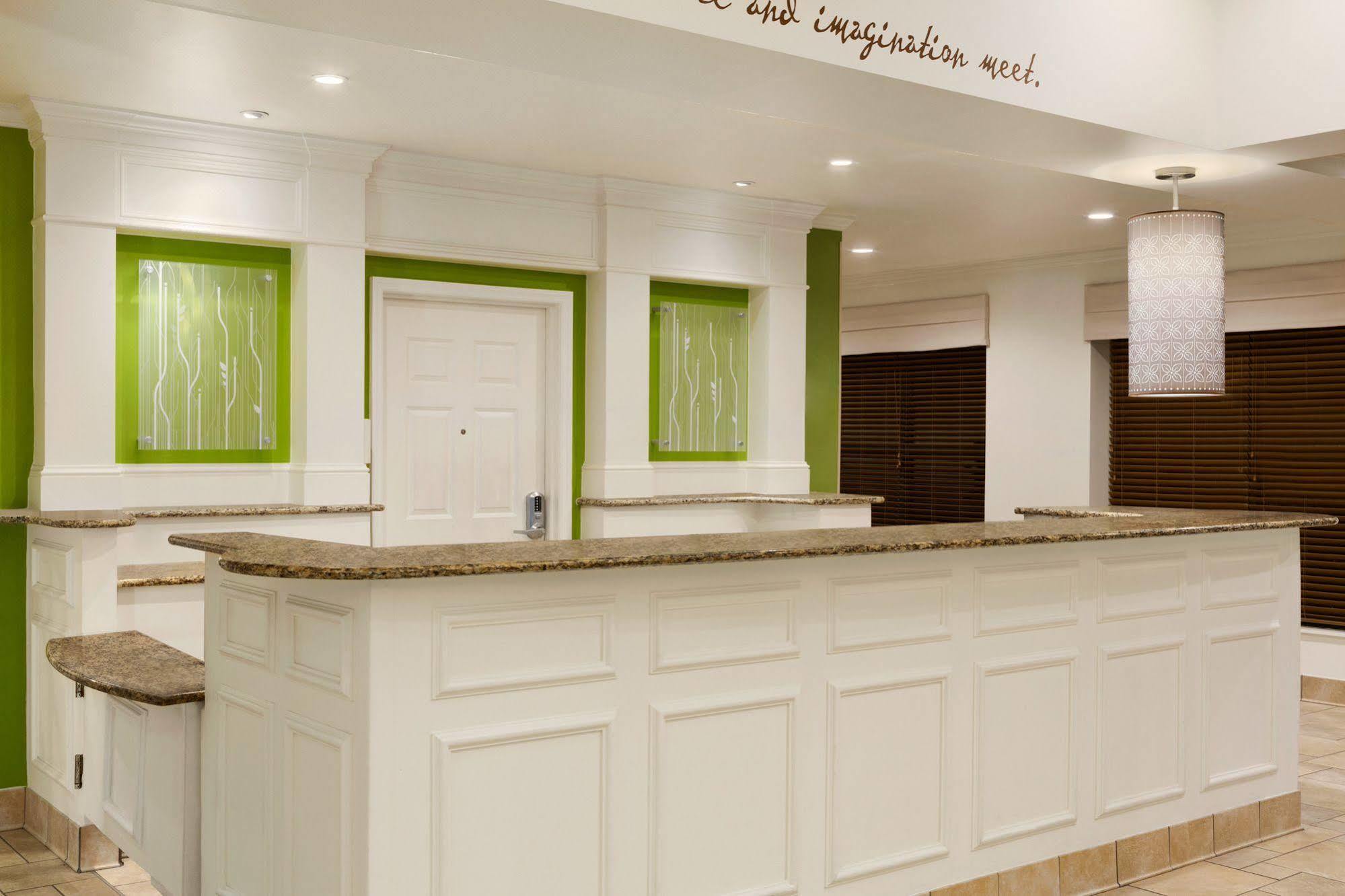 Hilton Garden Inn Atlanta Perimeter Center Dunwoody Bagian luar foto
