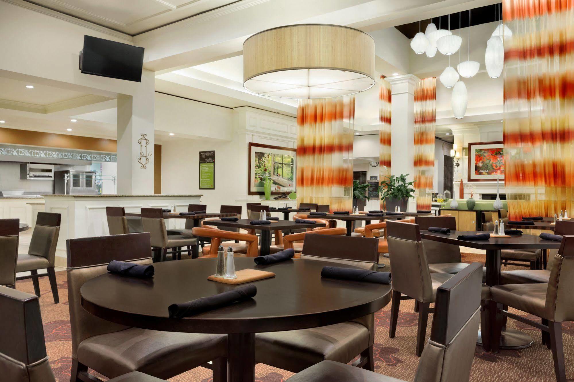 Hilton Garden Inn Atlanta Perimeter Center Dunwoody Bagian luar foto