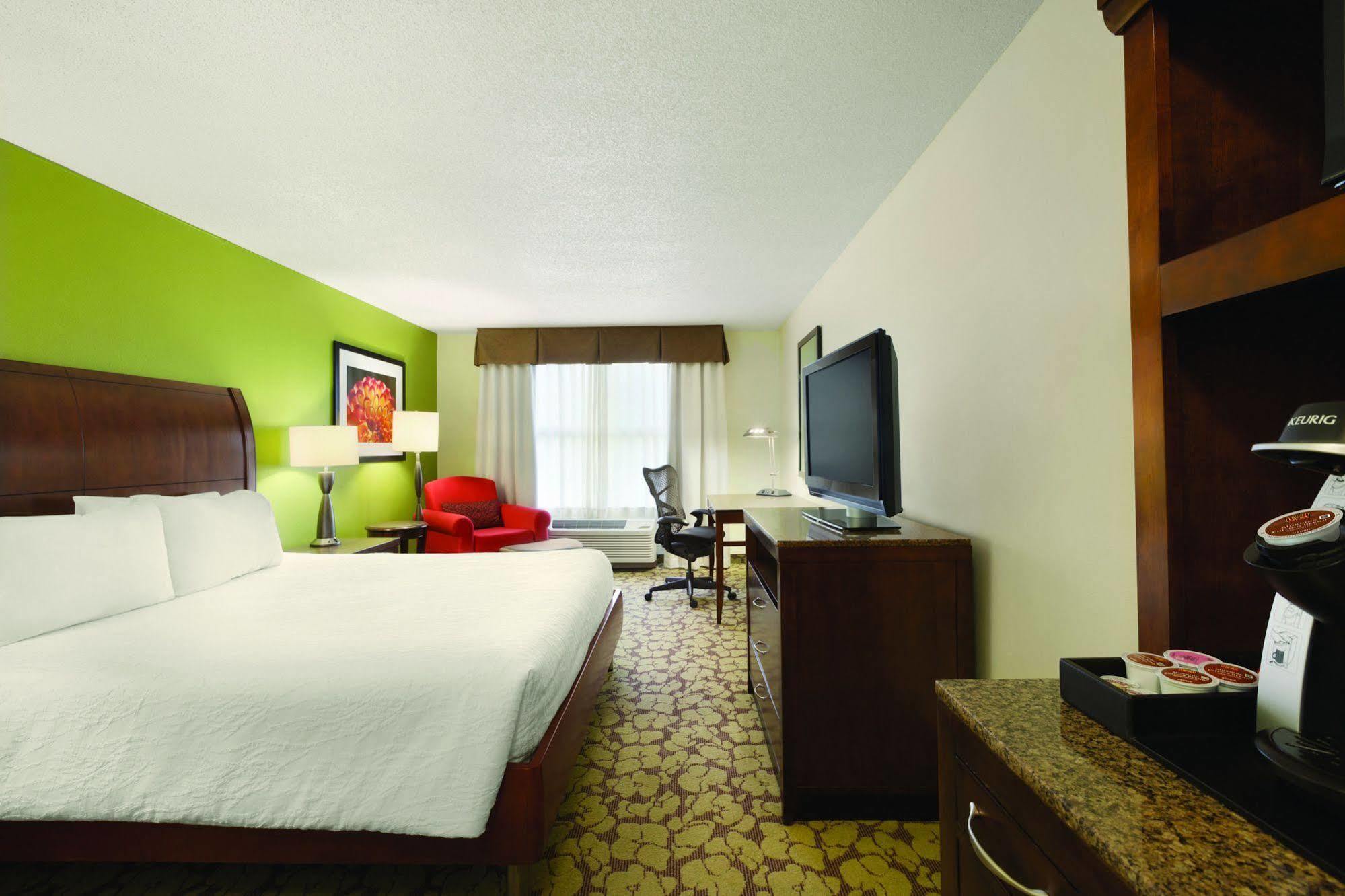 Hilton Garden Inn Atlanta Perimeter Center Dunwoody Bagian luar foto