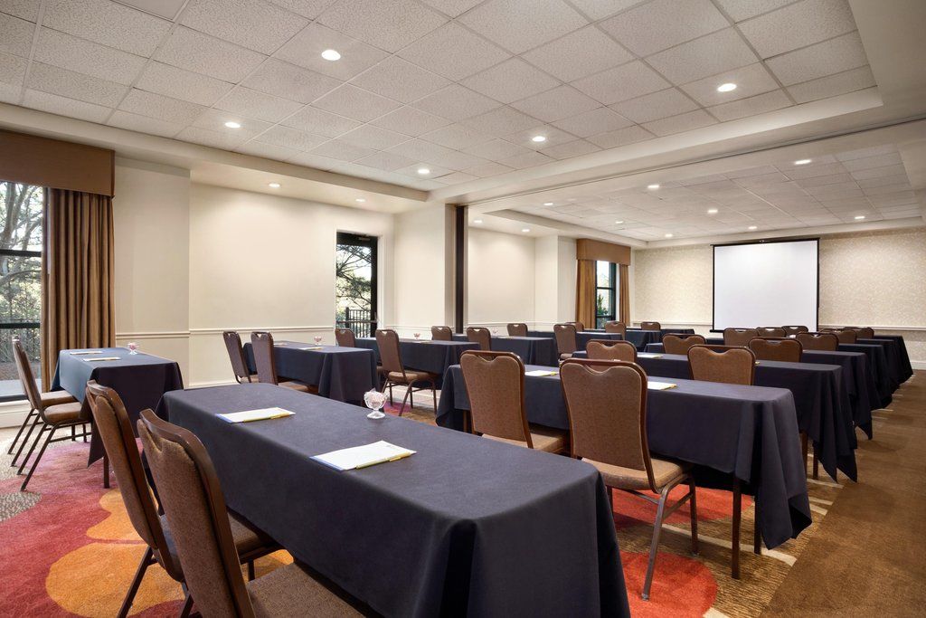 Hilton Garden Inn Atlanta Perimeter Center Dunwoody Bagian luar foto